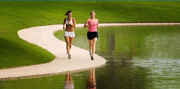 kiek laiko bėgioti norint numesti svorio degantys pilvo ir krūtinės riebalai